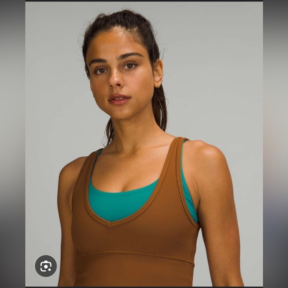 Lululemon women’s power pivot tank reversible light brown caramel - Picture 5 of 5